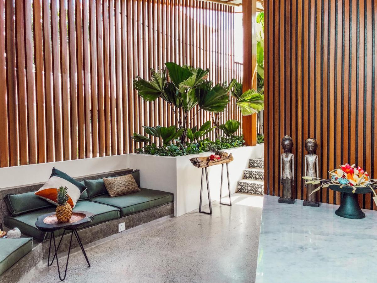 Beyond Bespoke Villas Семіньяк Екстер'єр фото